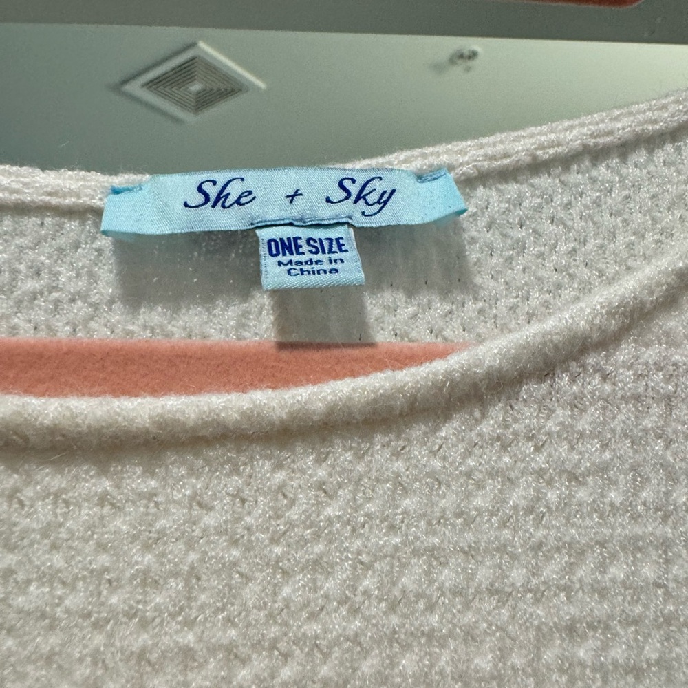 Short sleeve fall sweater